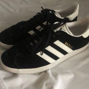 Adidas sneakers brand new!!